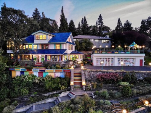 Oregonlive: Colorful Hood River Craftsman is for sale at $1.45 million