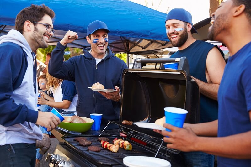 Tailgater Magazine: 11 Things to Know About Throwing a Tailgate