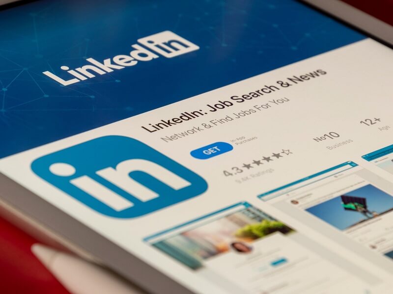 How to Leverage Your LinkedIn For Thought Leadership